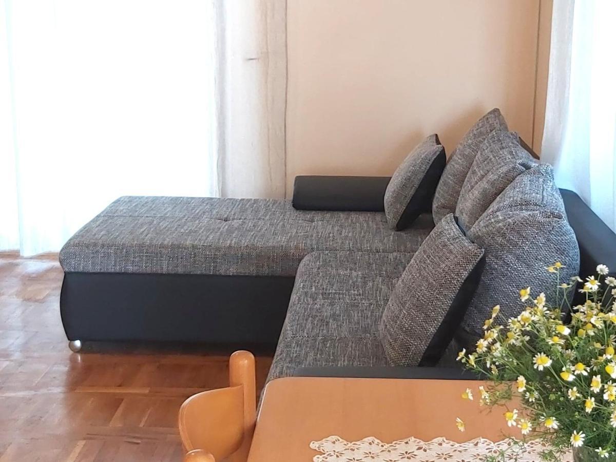 Apartmani Svitlana Sukosan Exterior photo